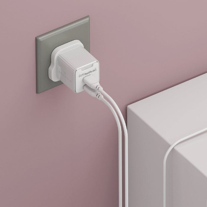 Smartix Premium Compact UK Wall Adaptor 45W GaN White