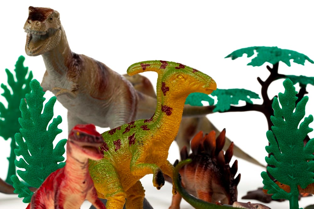 30 pcs dinosaur playset in 3.2L bucket