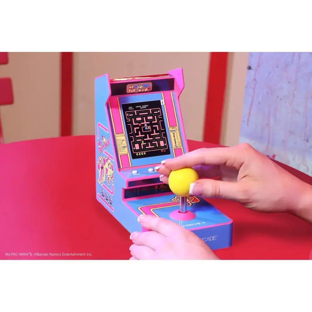 MY ARCADE JOYSTICK PLAYER Ms. PAC-MAN PORTABLE RETRO ARCADE
