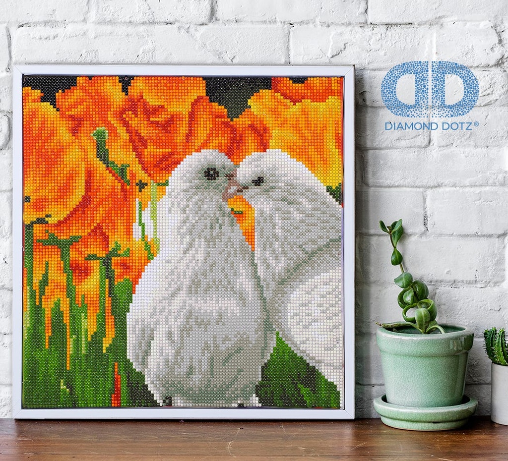 Dotting Diamond Kissing Doves 30.50 x 30.50 CM