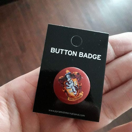 HARRY POTTER - GRYFFINDOR CREST (BUTTON BADGE)