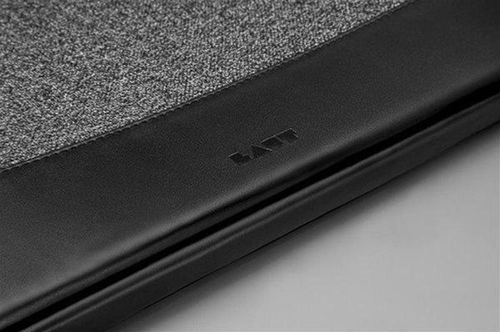 LAUT INFLIGHT SLEEVE for Macbook 13' - Black