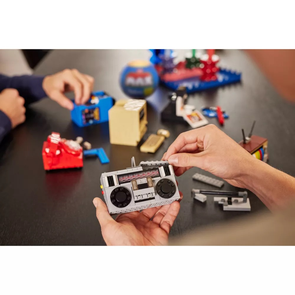 S002-MAX-RETRO-SERIES 1-CAPSULE,SIDEKICK With Base,W/O TV ,29PCS/SIDEKICK, 1SIDEKICK/CTN
