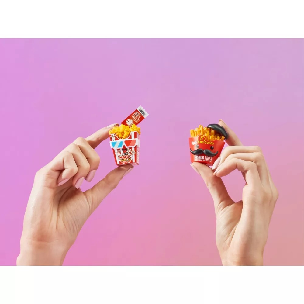 S002-MINI BRANDS-KAWAII MINI BRANDS-SERIES 1-CAPSULE-SIDEKICK WITH BASE-W/O TV ,60pcs/Sidekick,60pcs/Sidekick/CTN