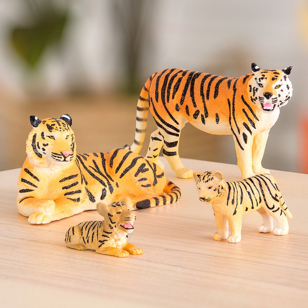 TIGER FAMILY