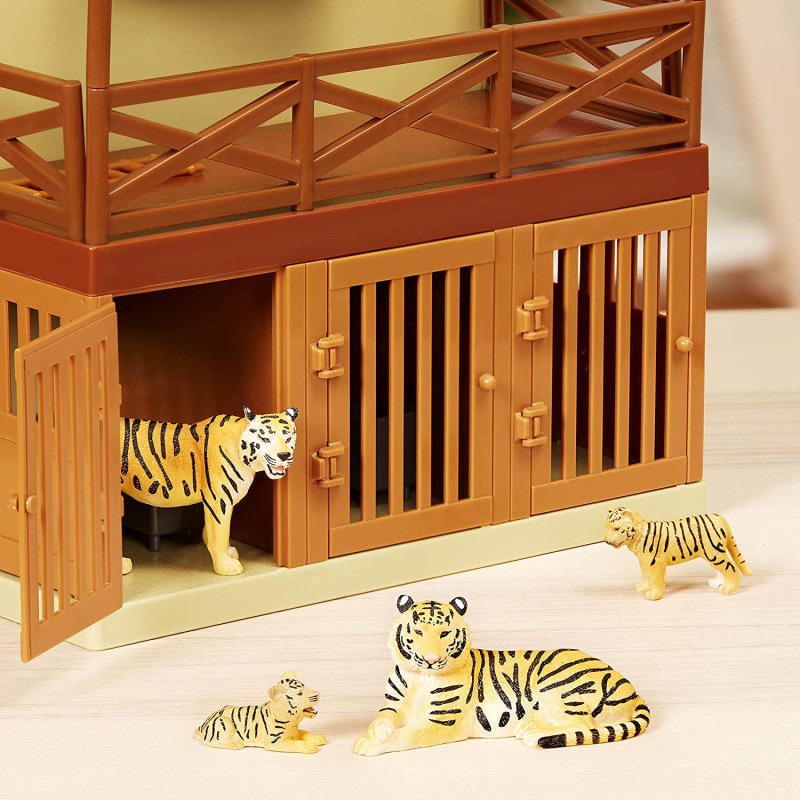 TIGER FAMILY