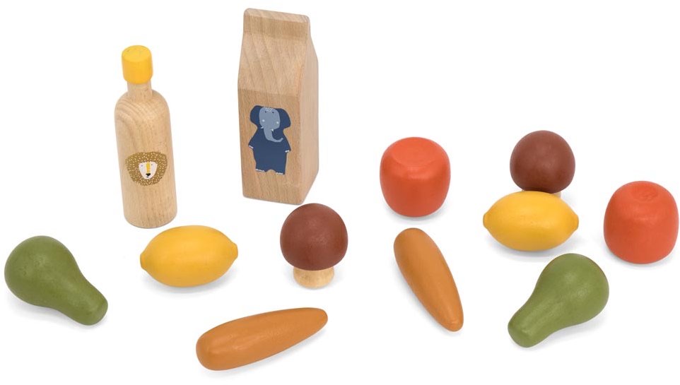 Wooden groceries set