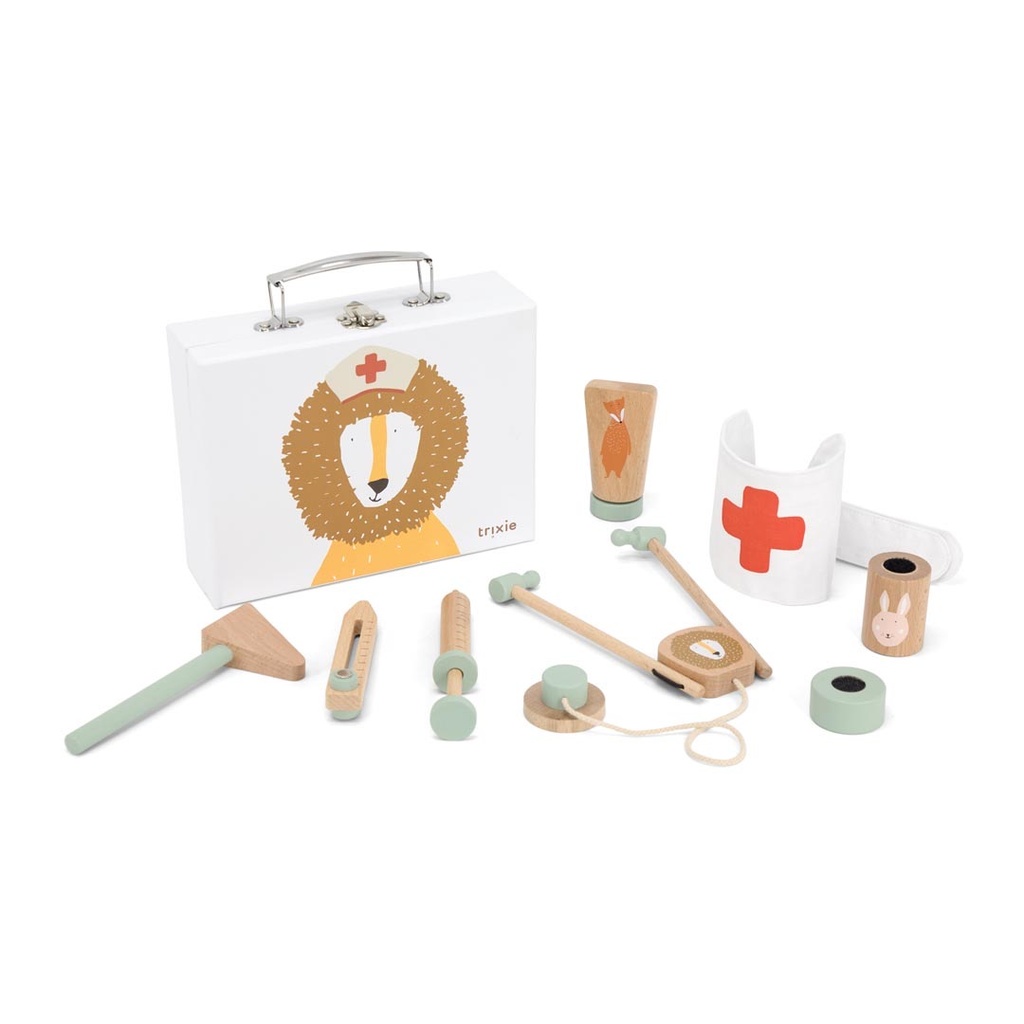 Wooden doctor set