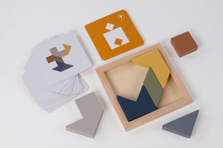 Tangram 4 Elements