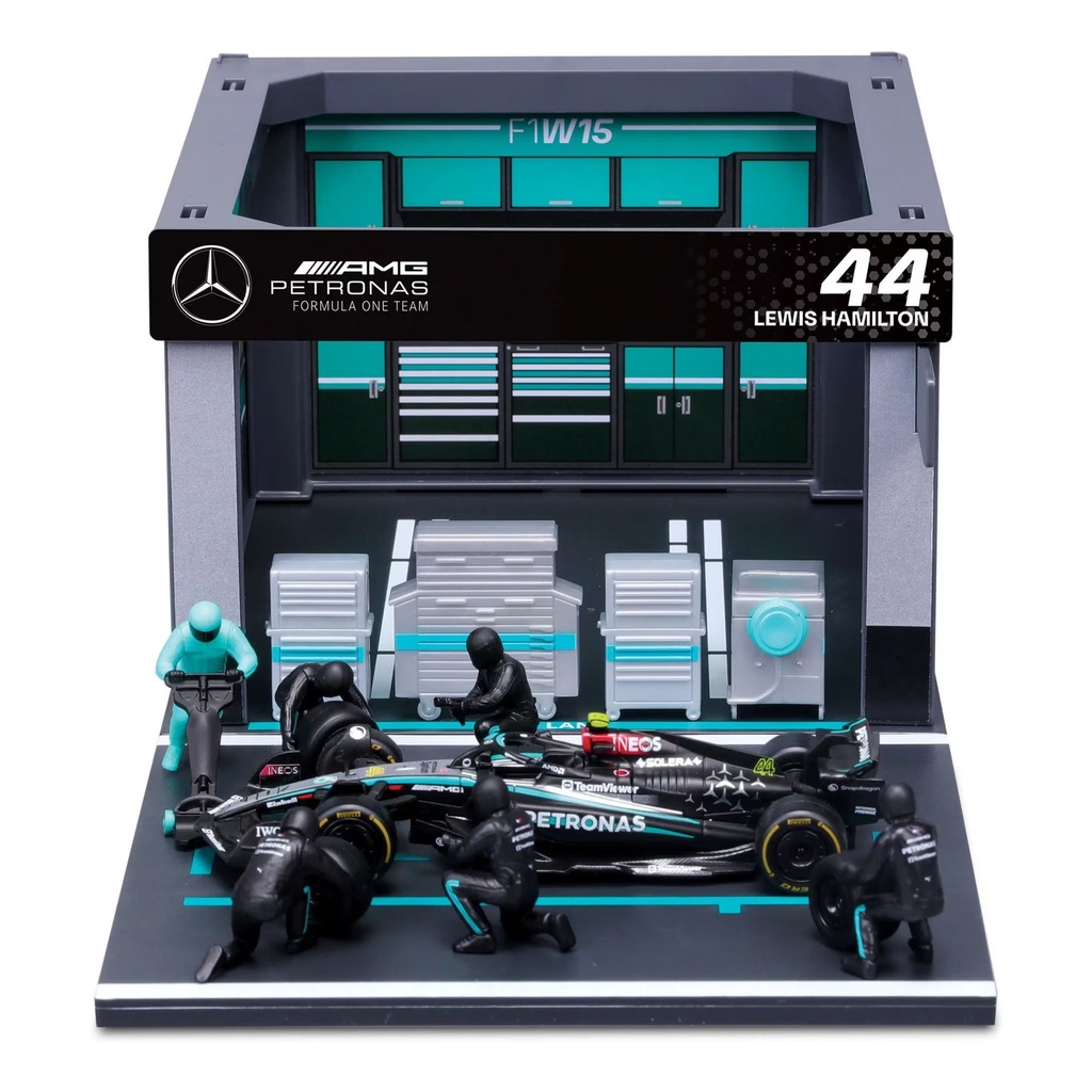 1:43 Formula Pit Pass - Mercedes-Amg Petronas F1 W15 Team 