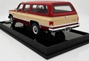 Gmc Suburban 1986 Red-Beige 1:18 - With Acrylic