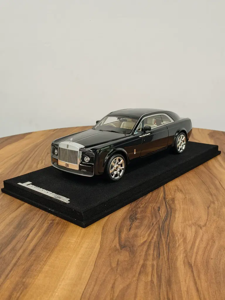 1:18 Scale Model - Rolls Royce Sweptail Black - Limited Edition