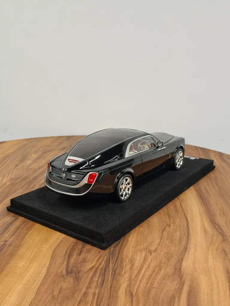 1:18 Scale Model - Rolls Royce Sweptail Black - Limited Edition