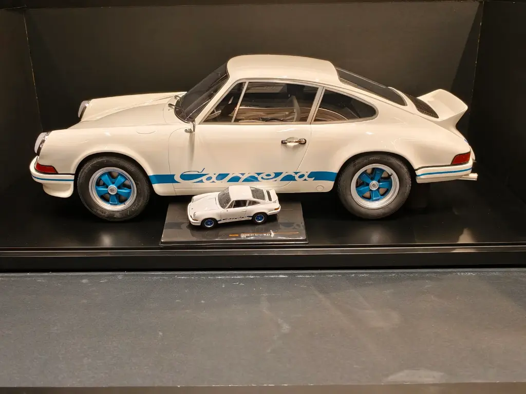 1:18 Scale Model - Porsche 911 Carrera RS 1972 White - Limited Edition