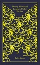 Twenty Thousand Leagues Under the Sea (Clothbound Classics)