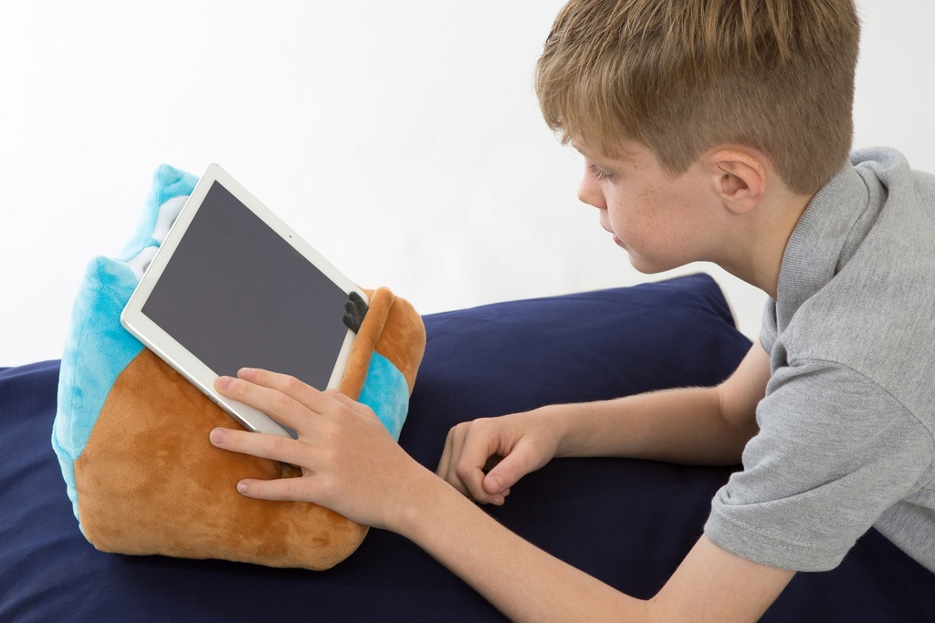 Cuddly Reader - Owliver